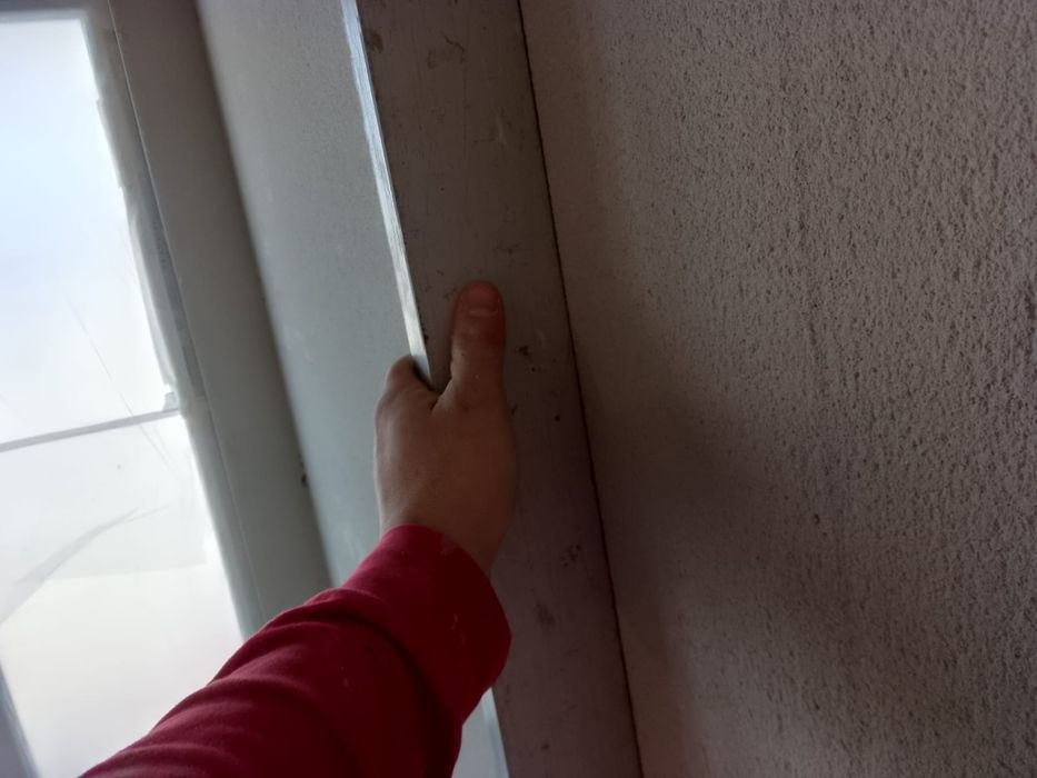 Tencuiala mecanizata si glet