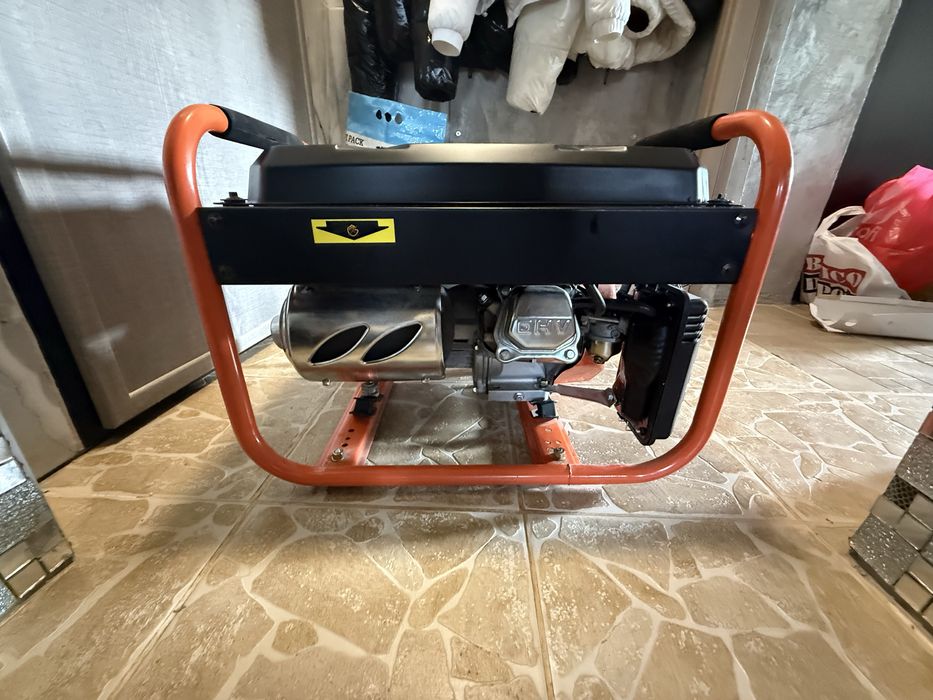 Vand geneator pret fix 1400 lei doar azi