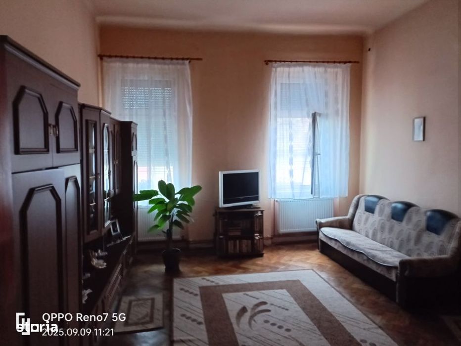 Casa de vanzare in Reghin zona centrala.
