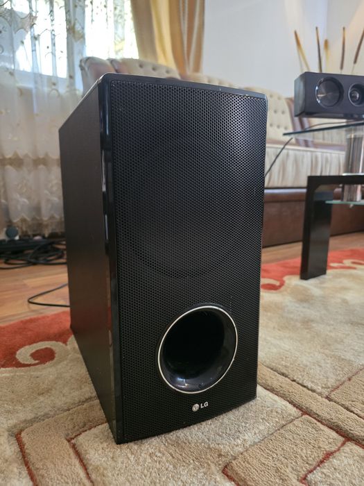 Lg sound bar, subwoofer