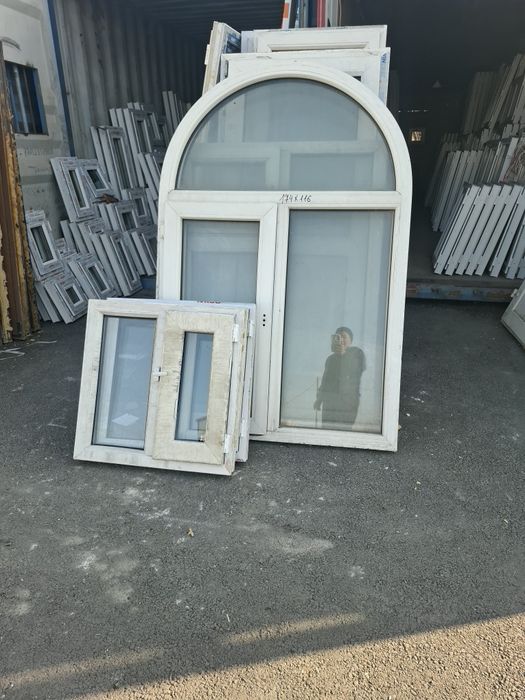 Б/у пластиковые окна,двери