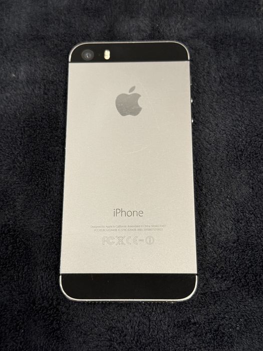 iPhone 5s SpaceBlack
