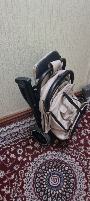 Сотилади. Коляска