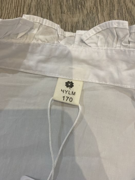 Продам Школьную блузку новую