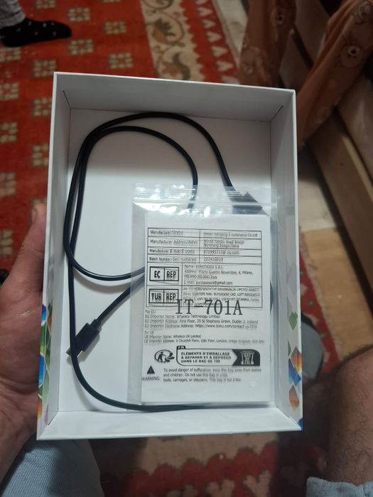 Vând schimb tabletă