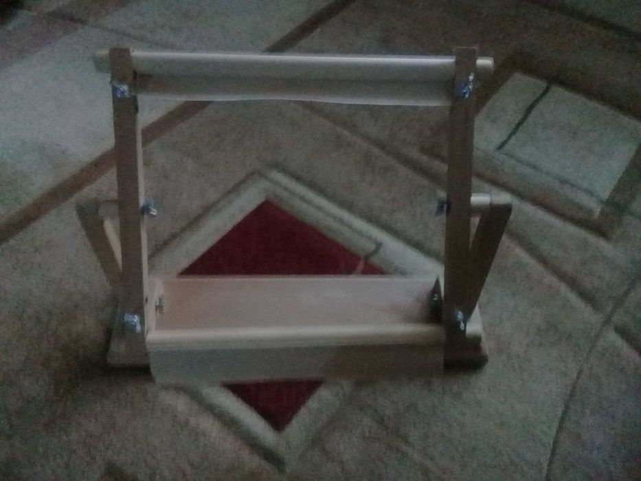 Пяльца-рамка настольная для рукоделия