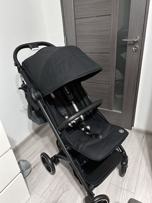 Carucior pentru bebelusi Cybex Gold Beezy Magic Black,  negru