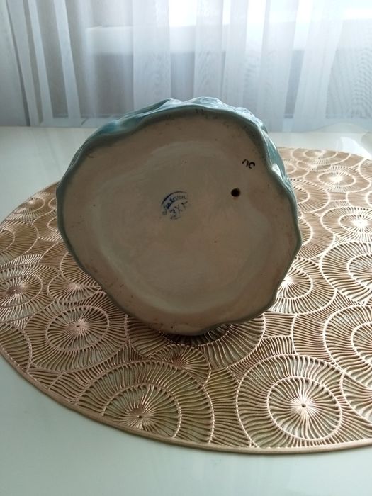 Продам фарфоровые статуэтки