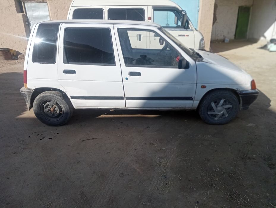 Tico 2001 benzinda srojna sotiladi