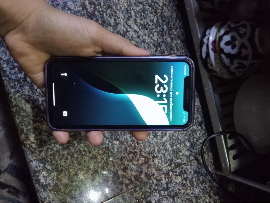 Iphone 16 xr ………..