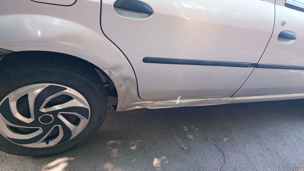 Vând Dacia Logan 1400 cc cu instalație gaz