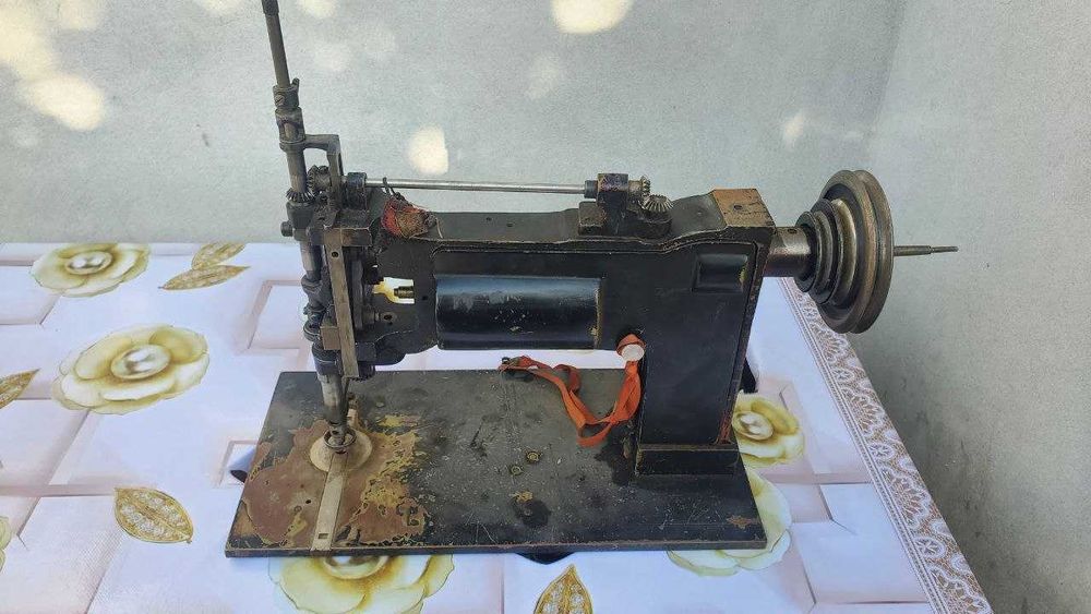 Швейная машинка Попур