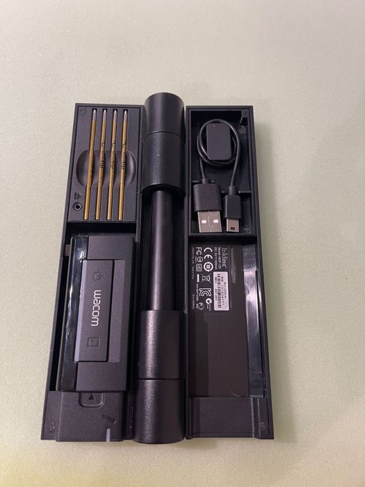 Графический планшет Wacom Intuos Pro M