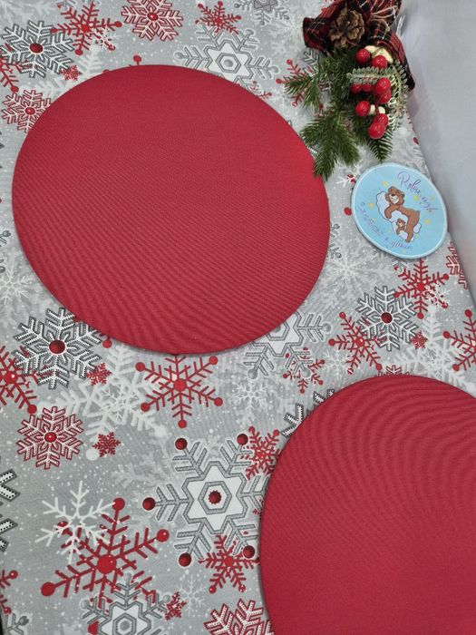 Новогодние скатерти