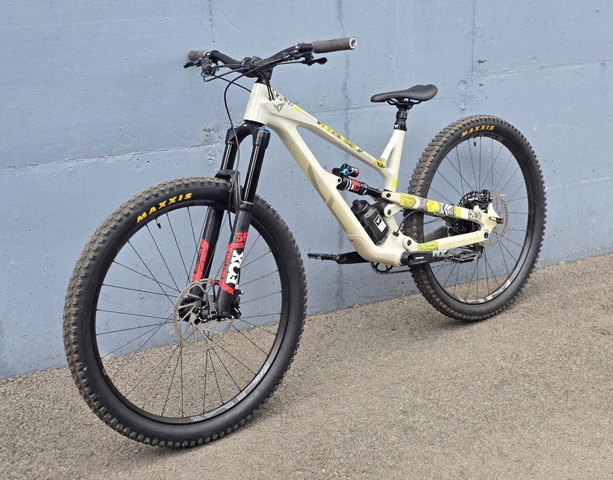 Bicicleta YT Jeffsy Core 2 CF 29, L, din 2021