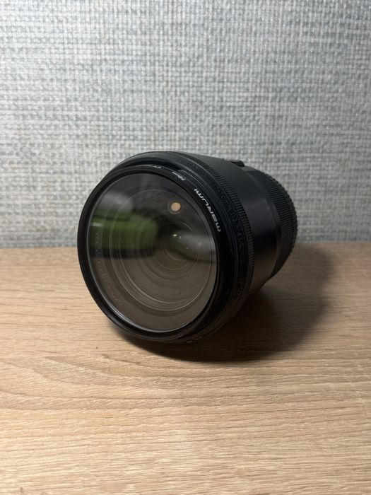 Объектив Sigma 17–70mm f/2.8–4 DC Macro