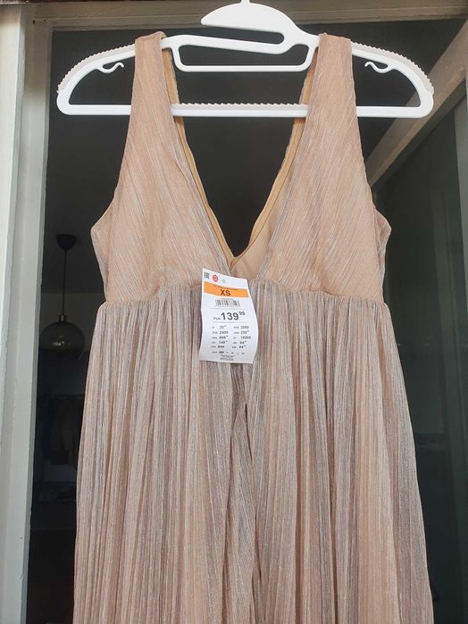 Rochie de ocazie cu fir metalic Sinsay