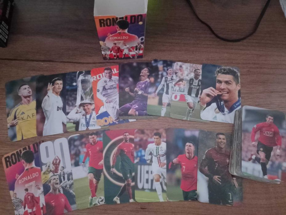 Seturi cartonase fotbalisti