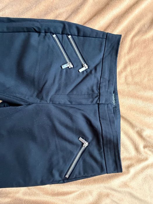 Pantaloni office slim Mango