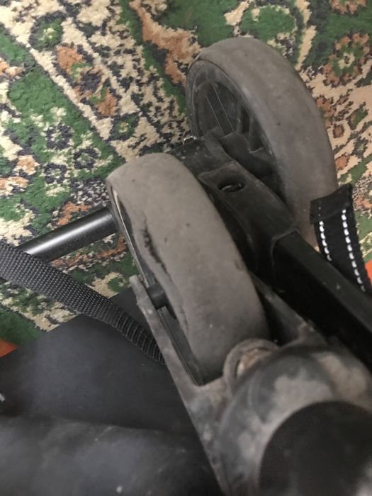 Детская коляска бу 10000