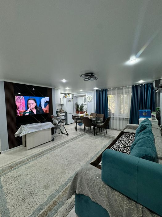 Продаётся 3-х ком квартиру на 3 мкр 7 дом