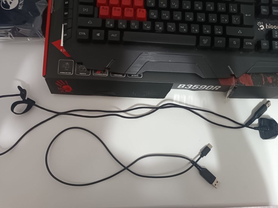 Bloody 3590R и мышка в подарок Bloody Naraka