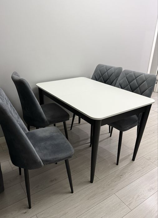 Стол 120*80 и 4 стула