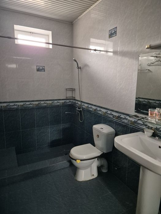 Arenda Yunusobod gvardiyevski hovli ijaraga ful komplekt 2 sanuzel 

8