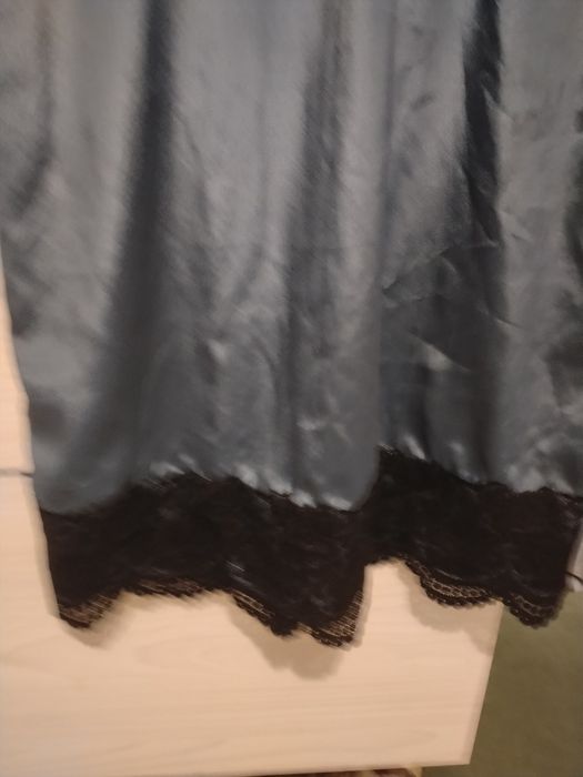 Rochie cokteil superba cu broderie Italia. Extrem de fina și potrivita pentru vou