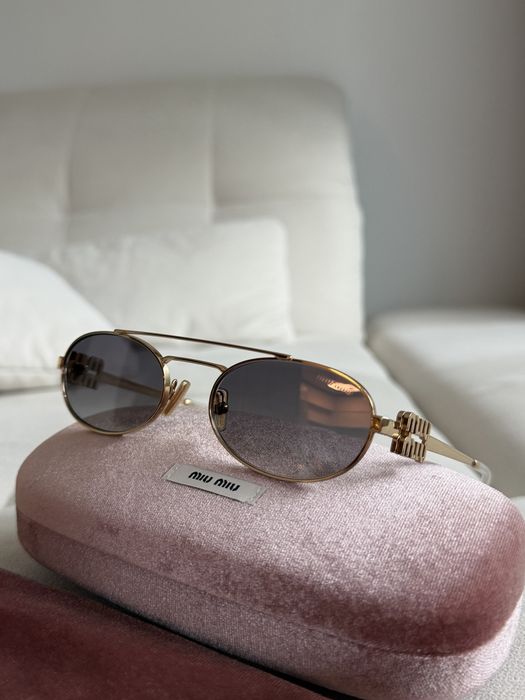 Слънчеви очила MIU MIU