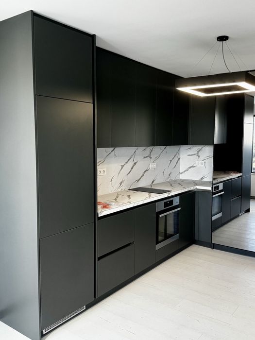 Продава се Двустаен апартамент в Пловдив, Сточна гара - 76 кв.м за 1803 €/кв.м - Снимка #1