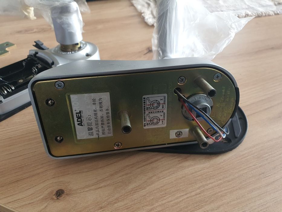 Vand yala electronica digitala Adel