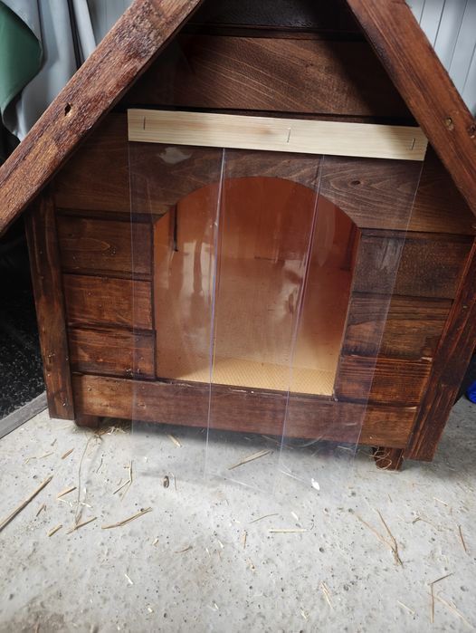 Cușcă izolată  pt câine talie mică/medie