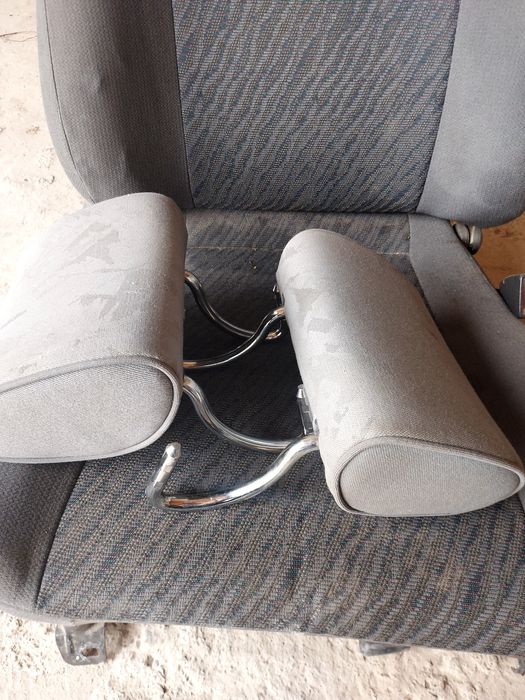 Подголовники Мерседес  задние