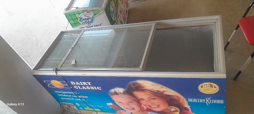 2 metrlik morozilnik sotiladi