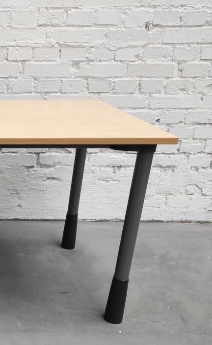 Офис/работно бюро Kinnarps Швеция