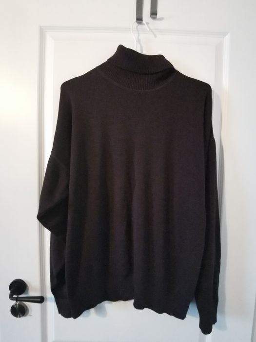 Pulover pe gat marimea L, maneca cazuta 30% lana