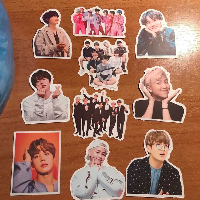 Школьные принадлежности с БТС