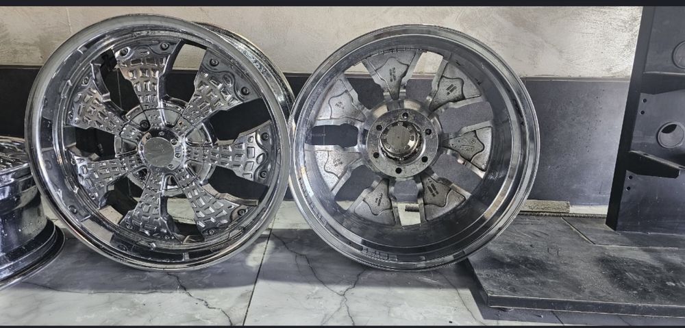 Продам диски R20. .