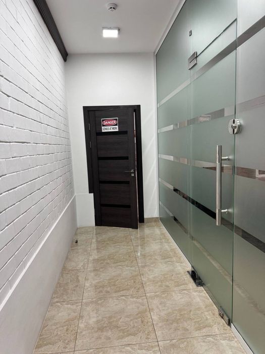 Офис Ул. Кичик Бешагач 358 м2