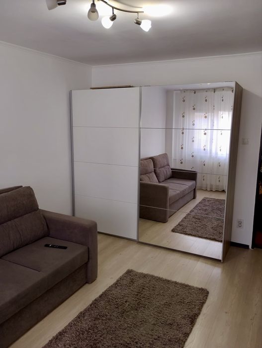 Garsoniera de inchiriat