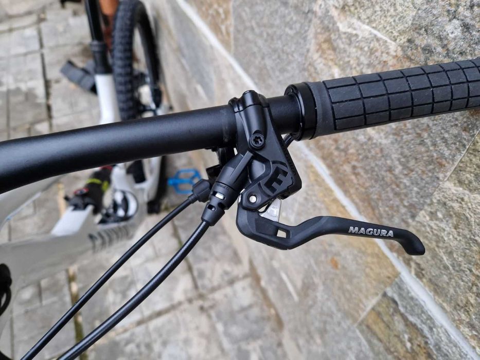 Велосипед Canyon Spectral 125 Carbon 29" - ЧИСТО НОВИ ЧАСТИ!