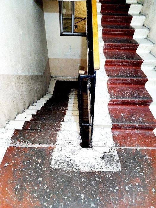 1xona opshishita sotiladi Yashnabod Tumani Kadishva Olmos metro oldida