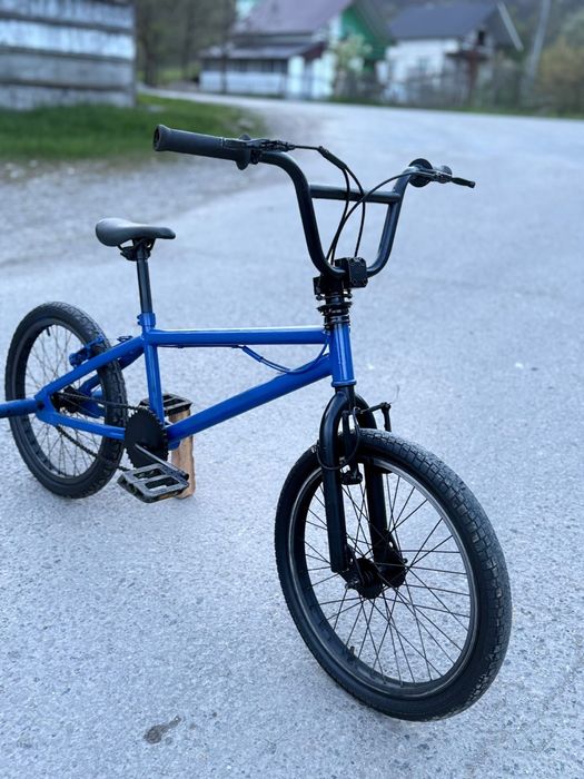 Vând Bicicleta Bmx