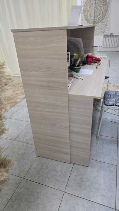 Продам стол Ресепшн