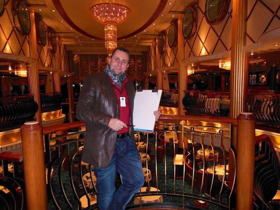 Карикатури от натура ,ивенти, р. дни, ,сватбени тържества,партита