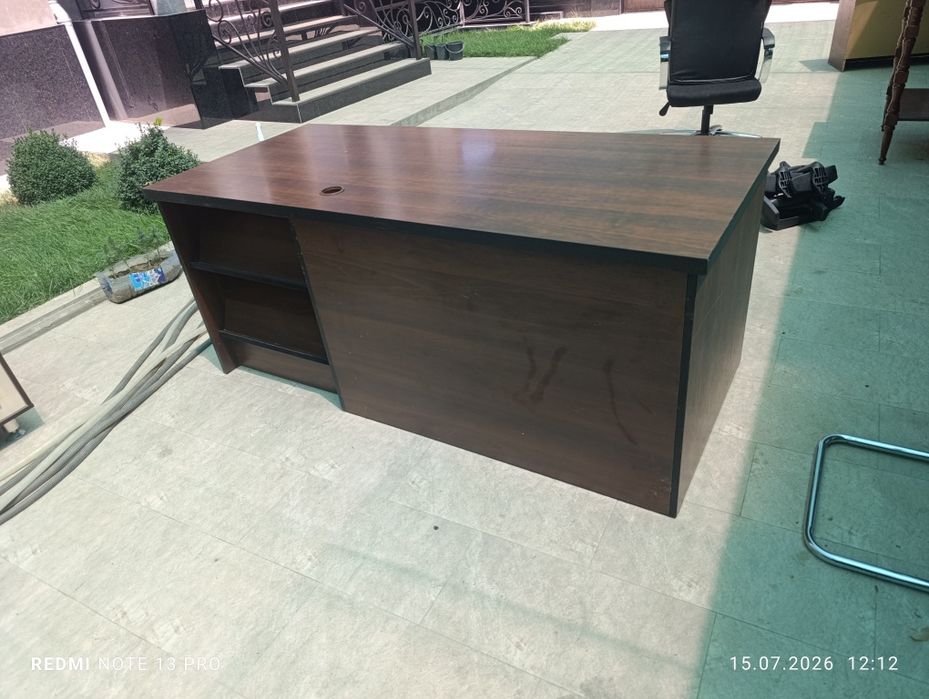 Продам стол для кассы
