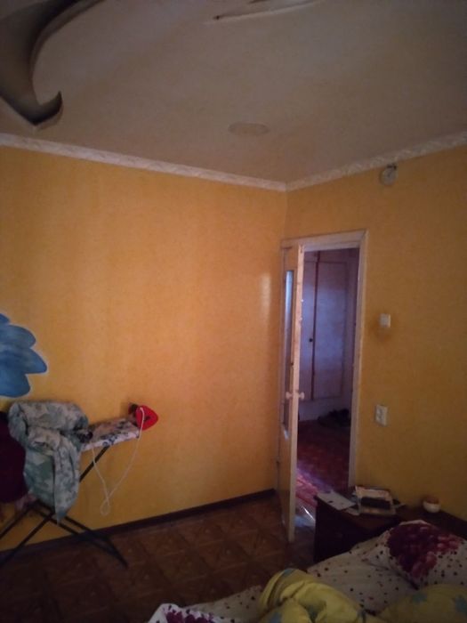 Продаётся квартира 3-х комнатная.