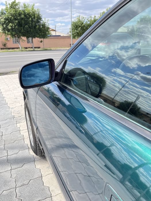 Срочно продам ауди с4