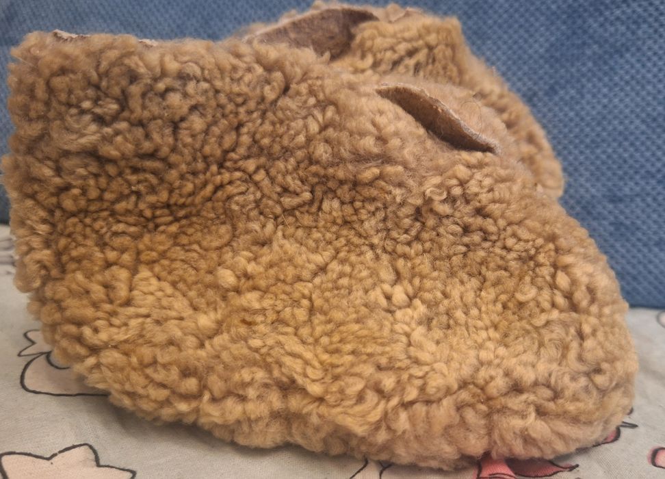 Детски пантофки / чехли естествена агнешка кожа